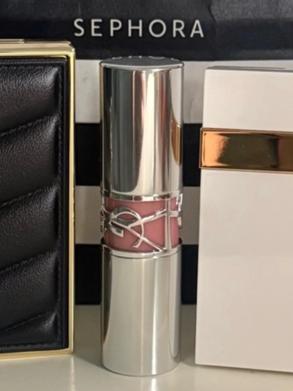 Yves Saint Laurent Loveshine Lip Oil stick